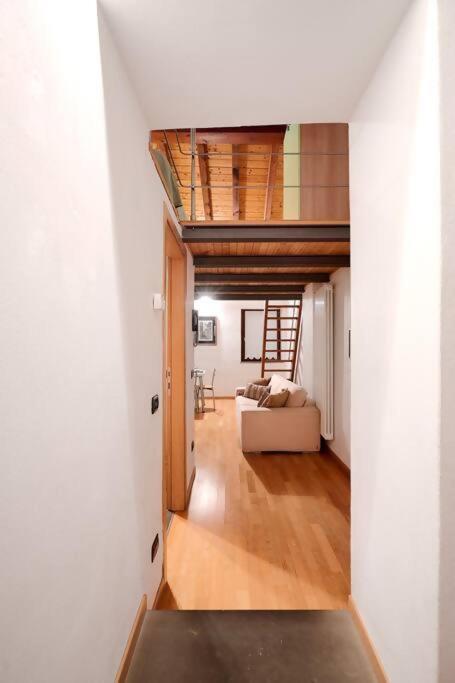 Johnny Suites Bergamo Alta Εξωτερικό φωτογραφία