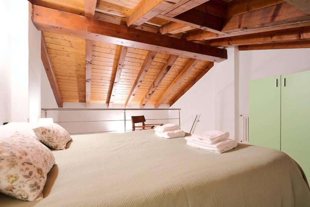 Johnny Suites Bergamo Alta Εξωτερικό φωτογραφία