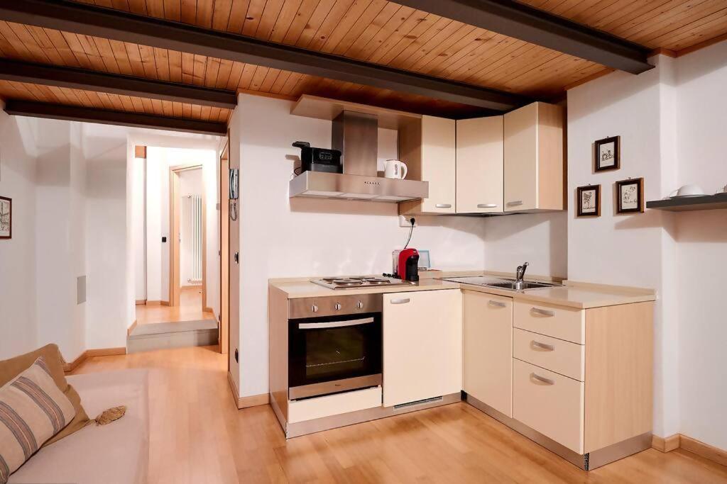 Johnny Suites Bergamo Alta Εξωτερικό φωτογραφία