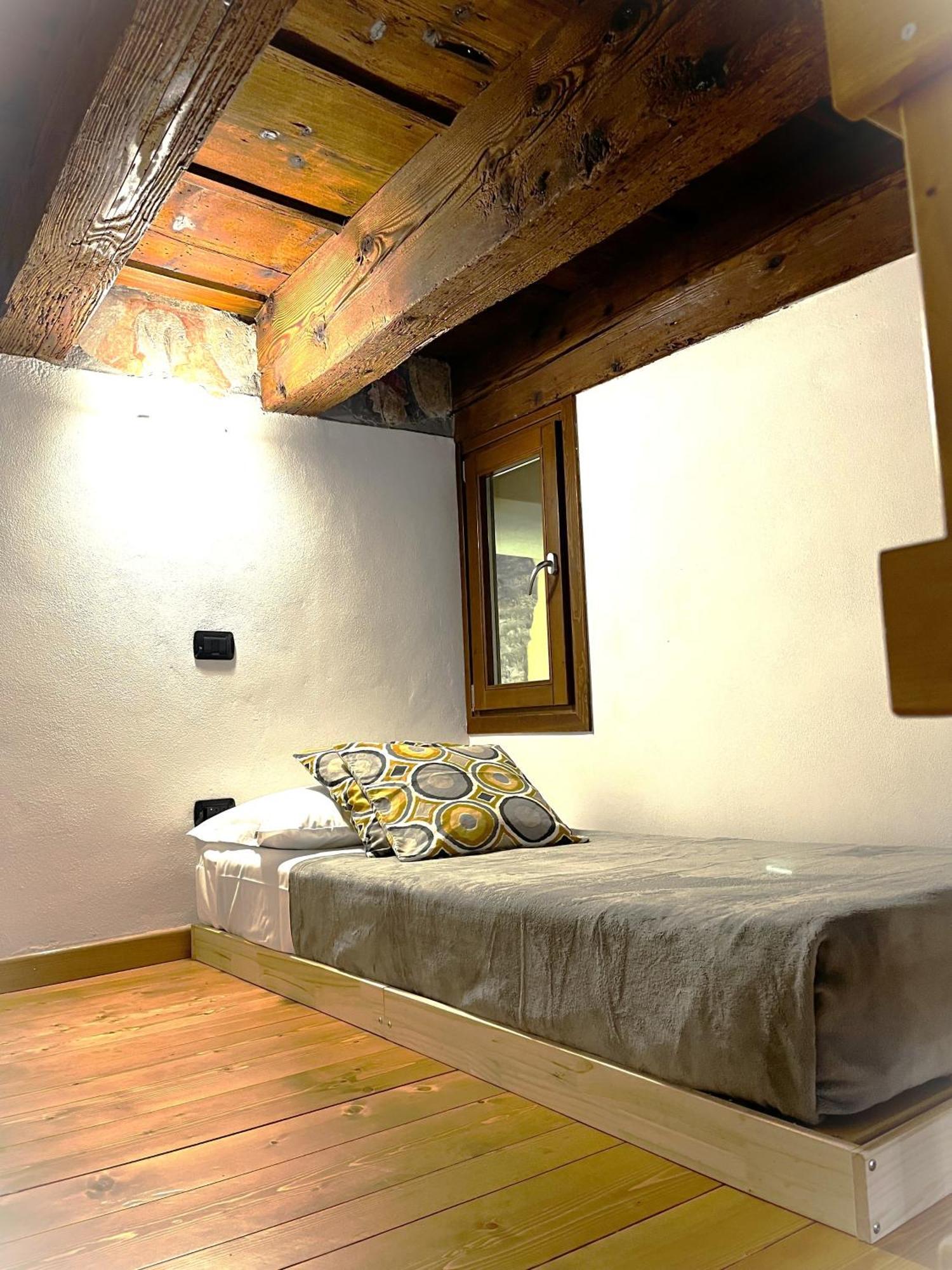 Johnny Suites Bergamo Alta Εξωτερικό φωτογραφία