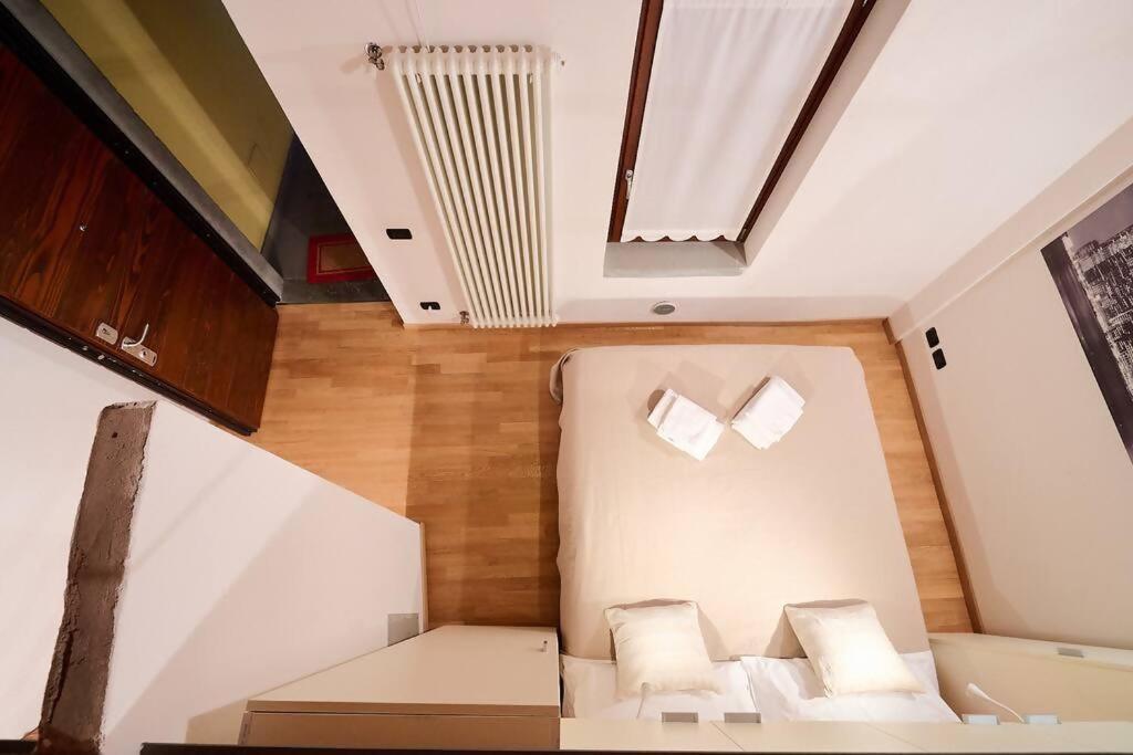 Johnny Suites Bergamo Alta Δωμάτιο φωτογραφία