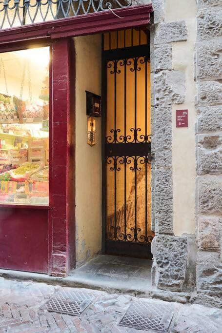 Johnny Suites Bergamo Alta Δωμάτιο φωτογραφία