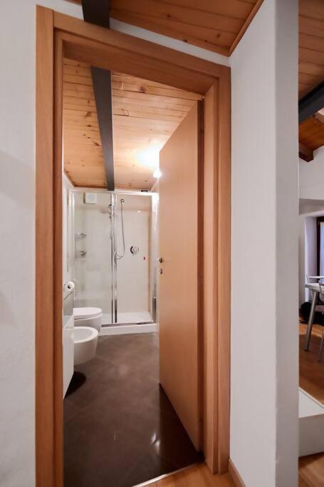 Johnny Suites Bergamo Alta Δωμάτιο φωτογραφία