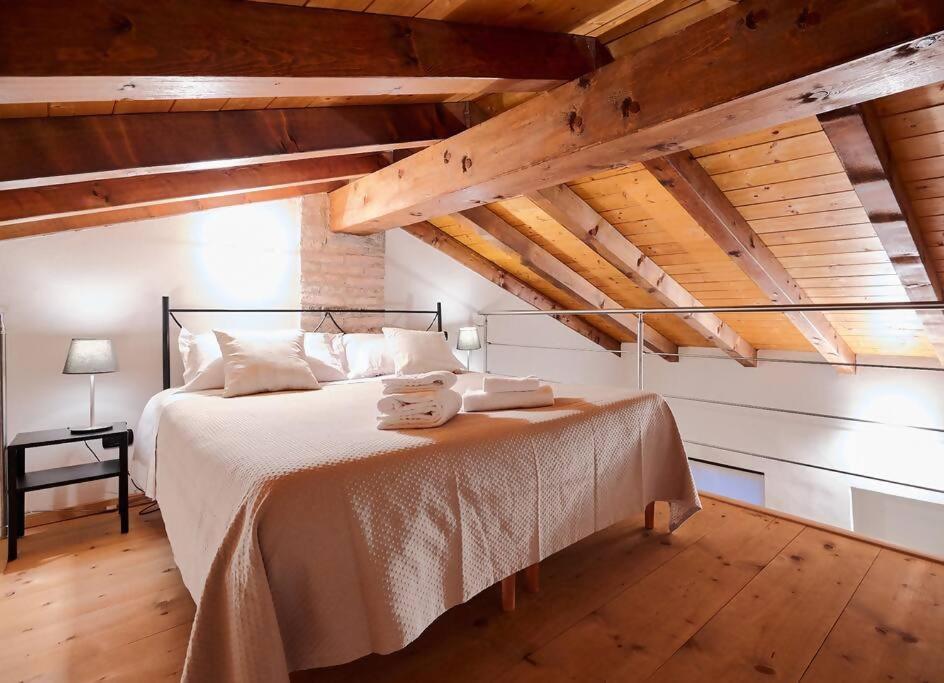 Johnny Suites Bergamo Alta Δωμάτιο φωτογραφία