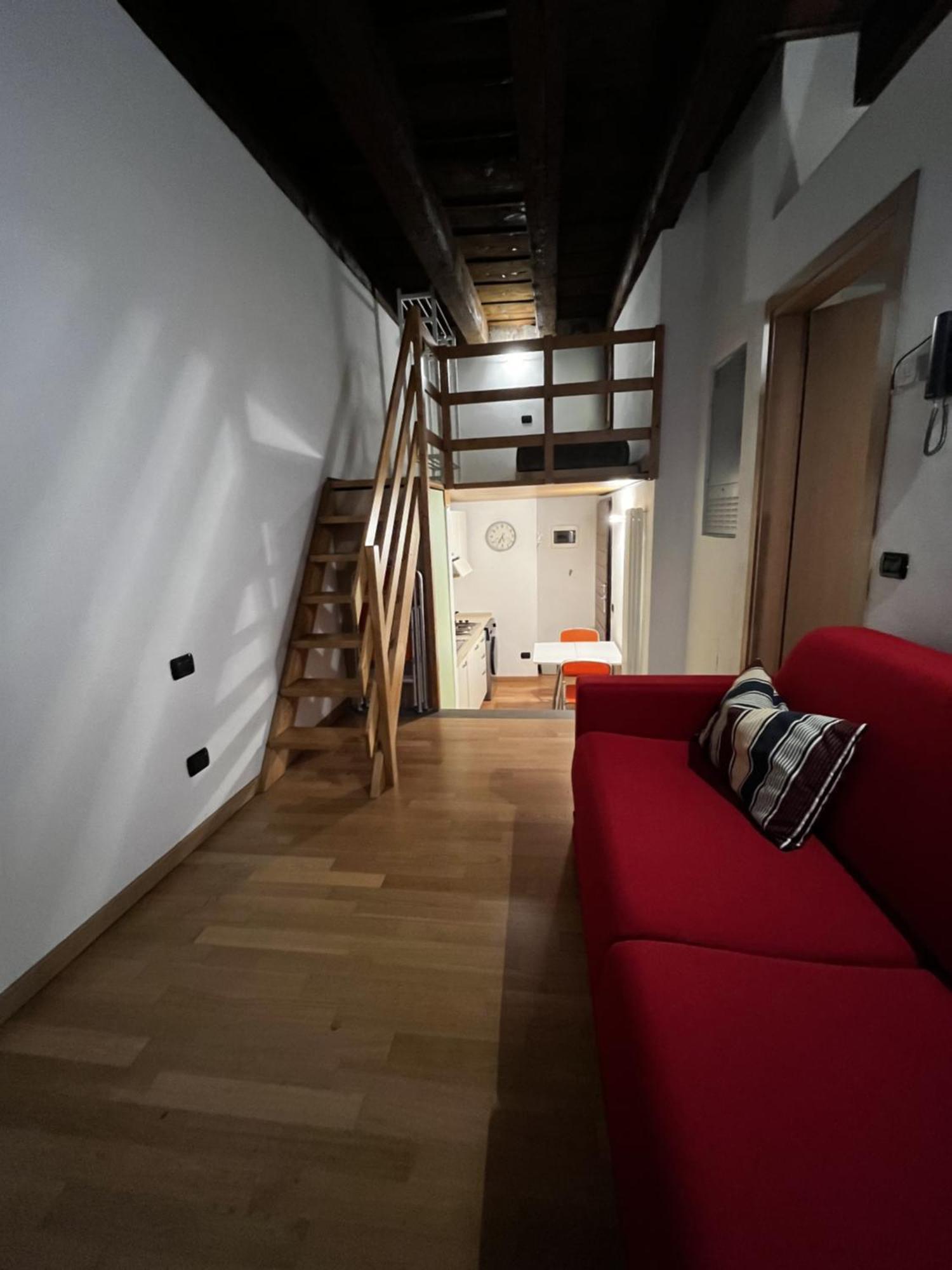 Johnny Suites Bergamo Alta Εξωτερικό φωτογραφία